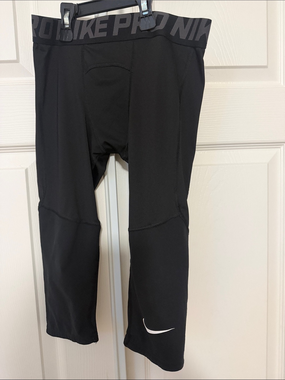 Nike Black Kids Performance Capri Leggings with White Swoosh